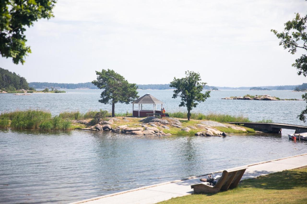 Skaergardsbyn Hotell Sankt Anna Buitenkant foto