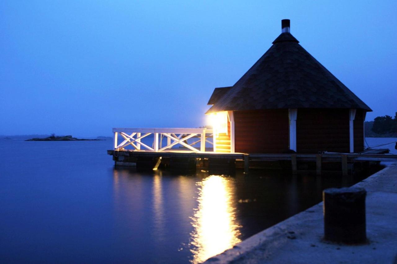 Skaergardsbyn Hotell Sankt Anna Buitenkant foto